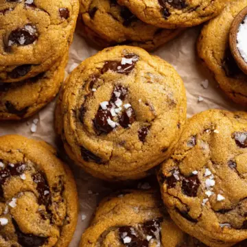 Thick & Chewy Pumpkin Chocolate Chip Cookies