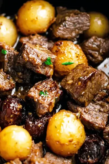 Crockpot Garlic Butter Beef Bites with Potatoes
