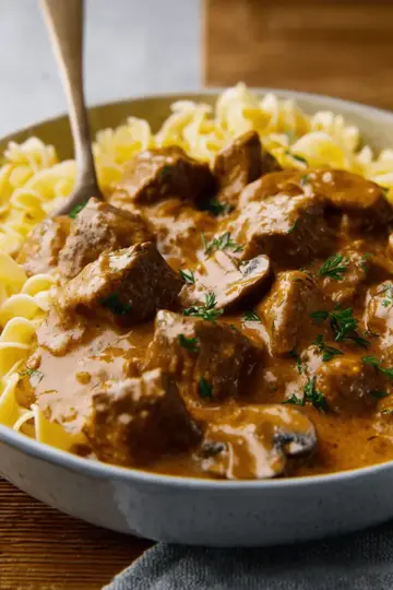 Slow Cooker Beef Stroganoff