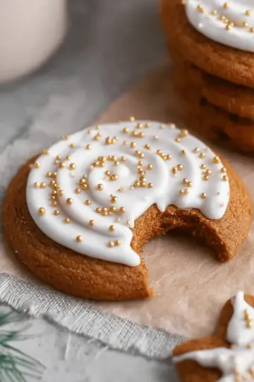 Crumbl gingerbread cookies copycat recipe