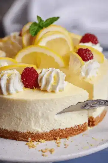 No-Bake Lemon Cheesecake