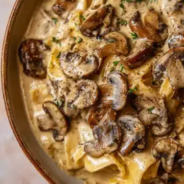 Gorgonzola Truffle Cream Sauce with Mushrooms