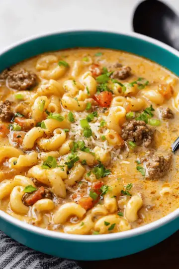 One-Pot Macaroni Cheeseburger Soup