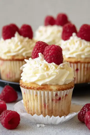White Chocolate Raspberry Cheesecake Cupcakes