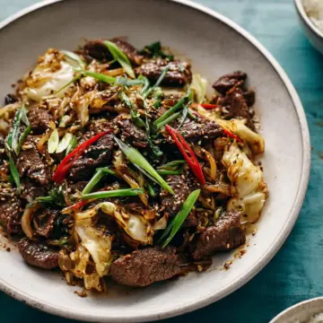 Black Pepper Beef and Cabbage Stir-Fry